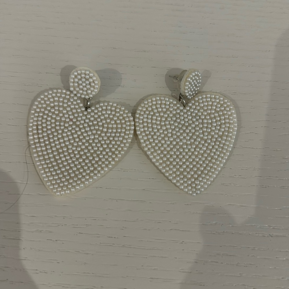 Heart pearl earrings!